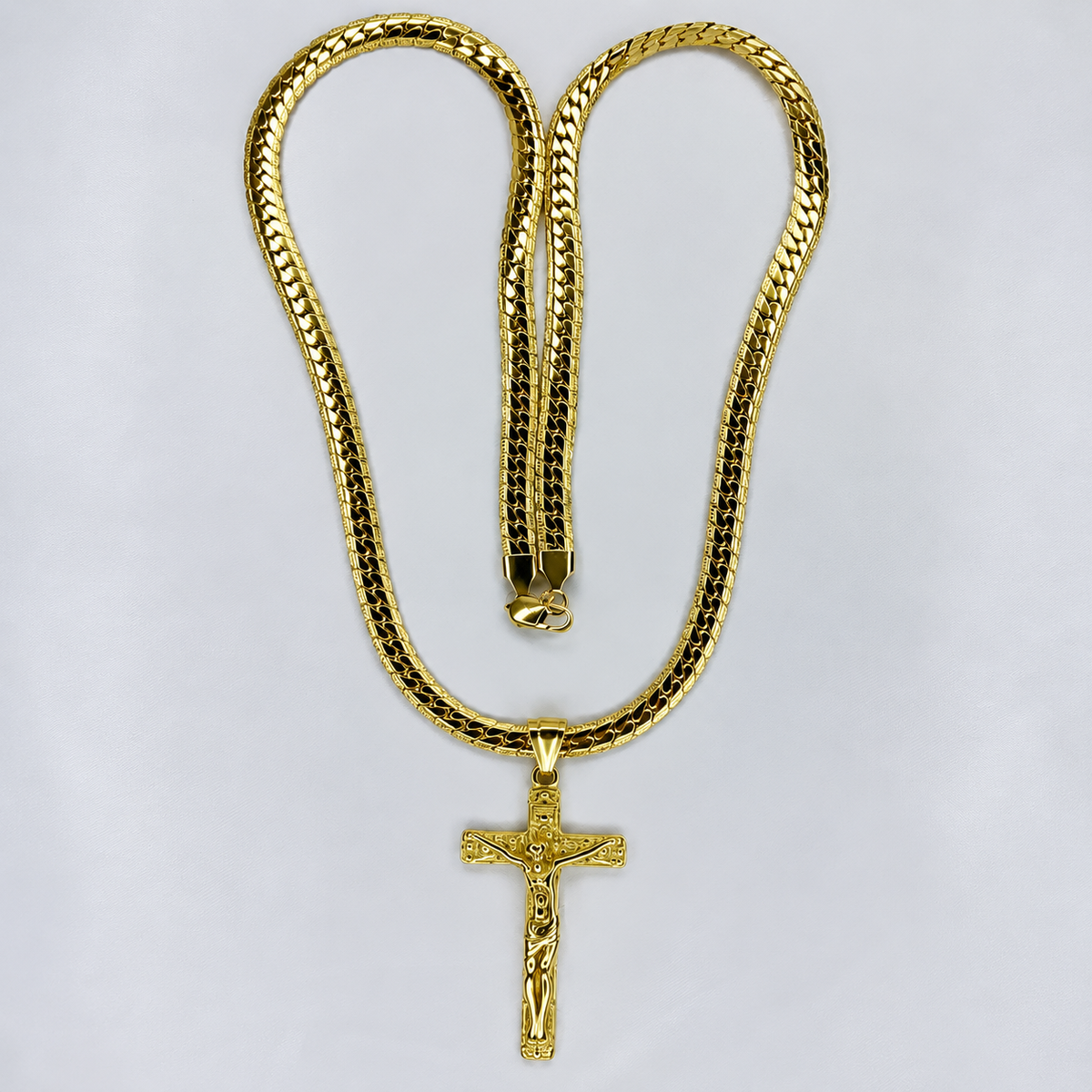Cadena grabada + Dije cristo - Hombre
