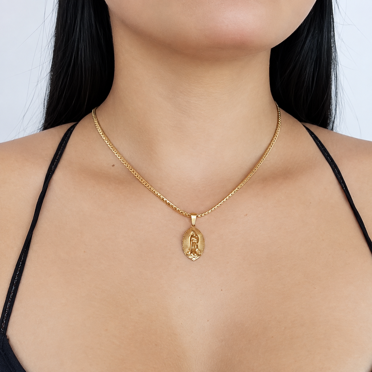 Cadena Grabada + Dije Virgen Guadalupe - Mujer